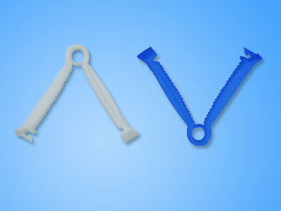 Umbilical cord clamps